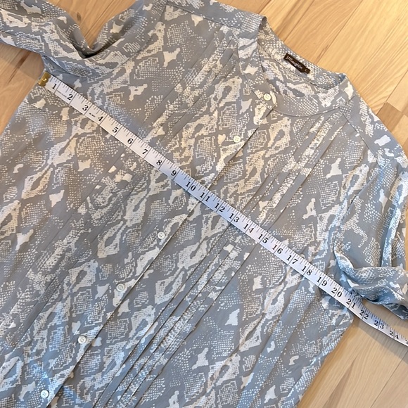J.McLaughlin Silk Blouse Snake L - Picture 8 of 9